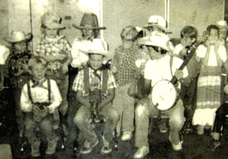 Janet Burton 1987 Jug Band performance